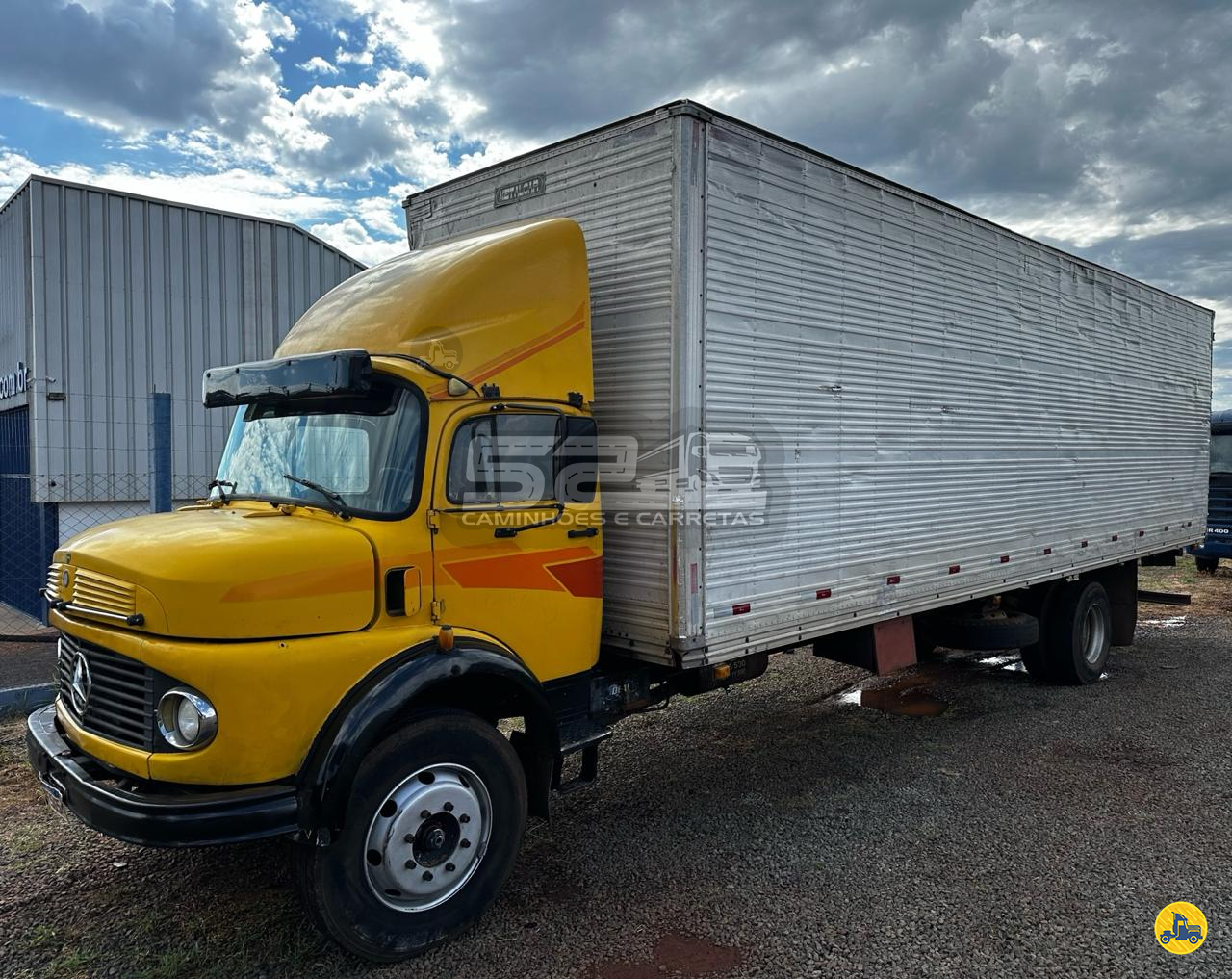 CAMINHAO MERCEDES-BENZ MB 1113 Baú Furgão Truck 6x2 52 Caminhões e Carretas São José do Rio Preto SÃO PAULO SP
